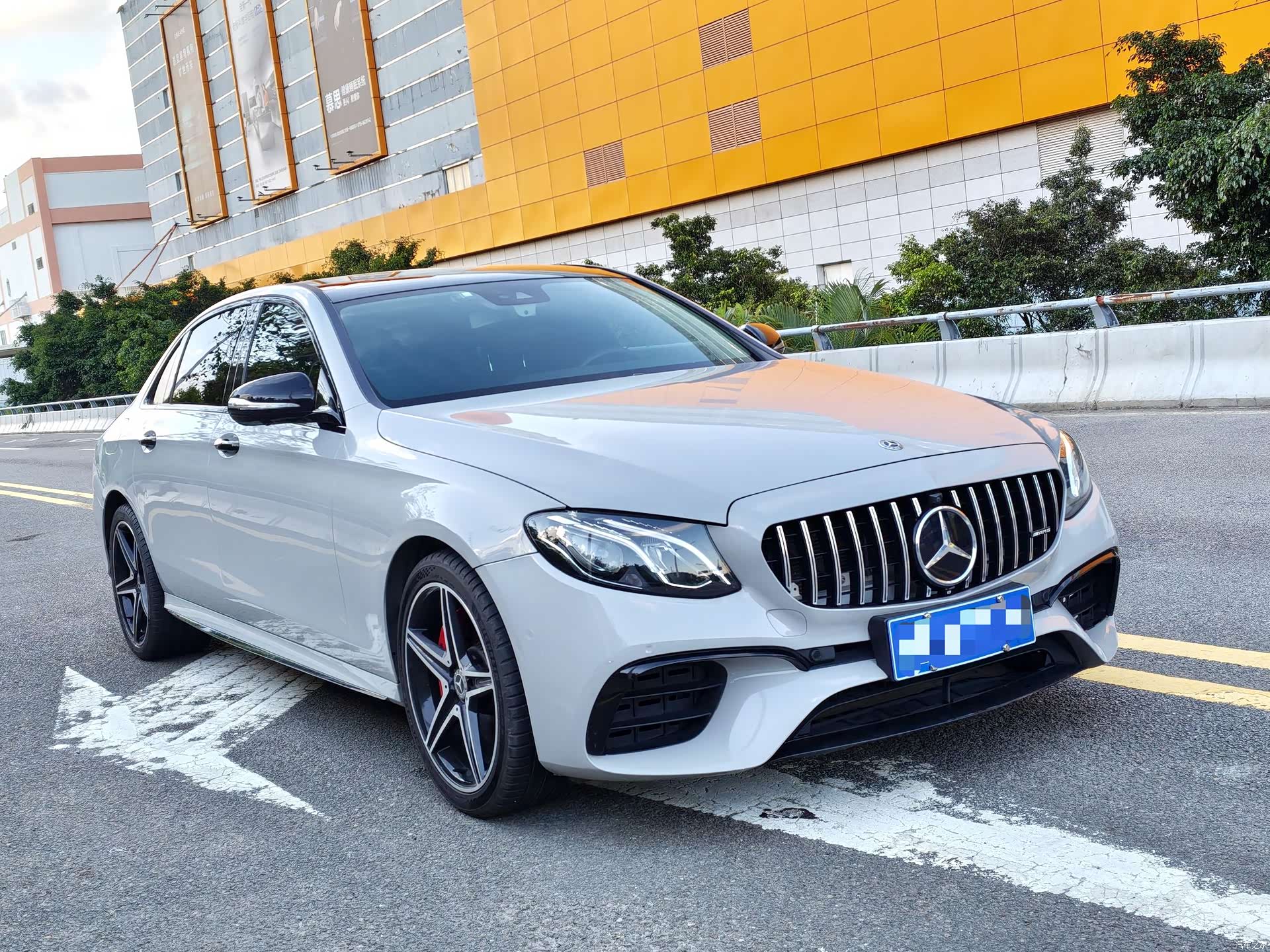 Mercedes-Benz E-Class, 2017 3