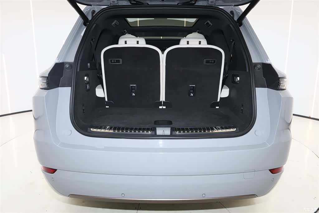 Li Auto L9, 2025 13
