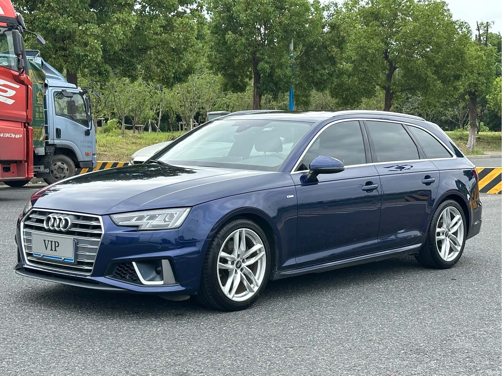 Audi A4, 2019 1