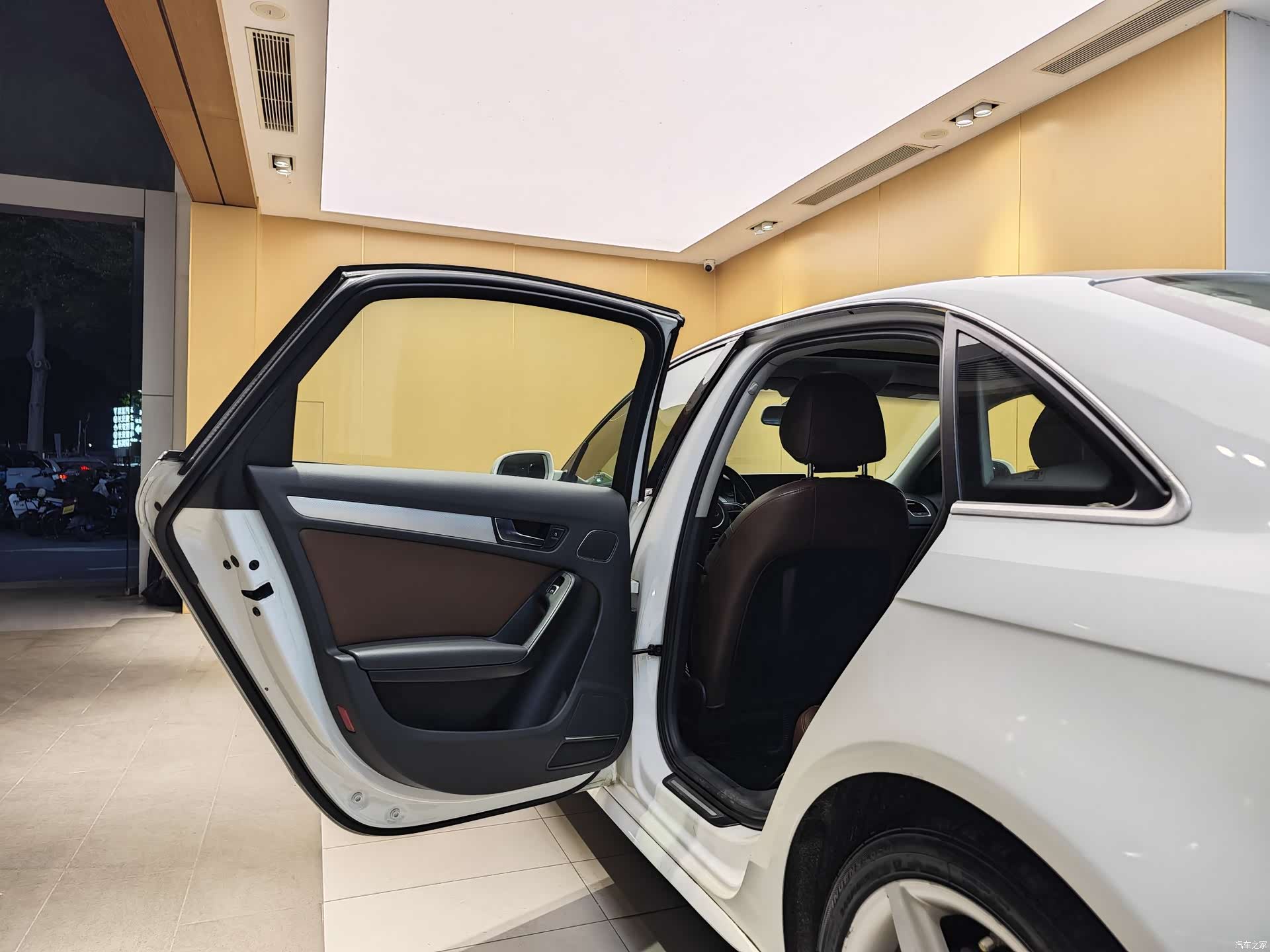 Audi A4L, 2014 21