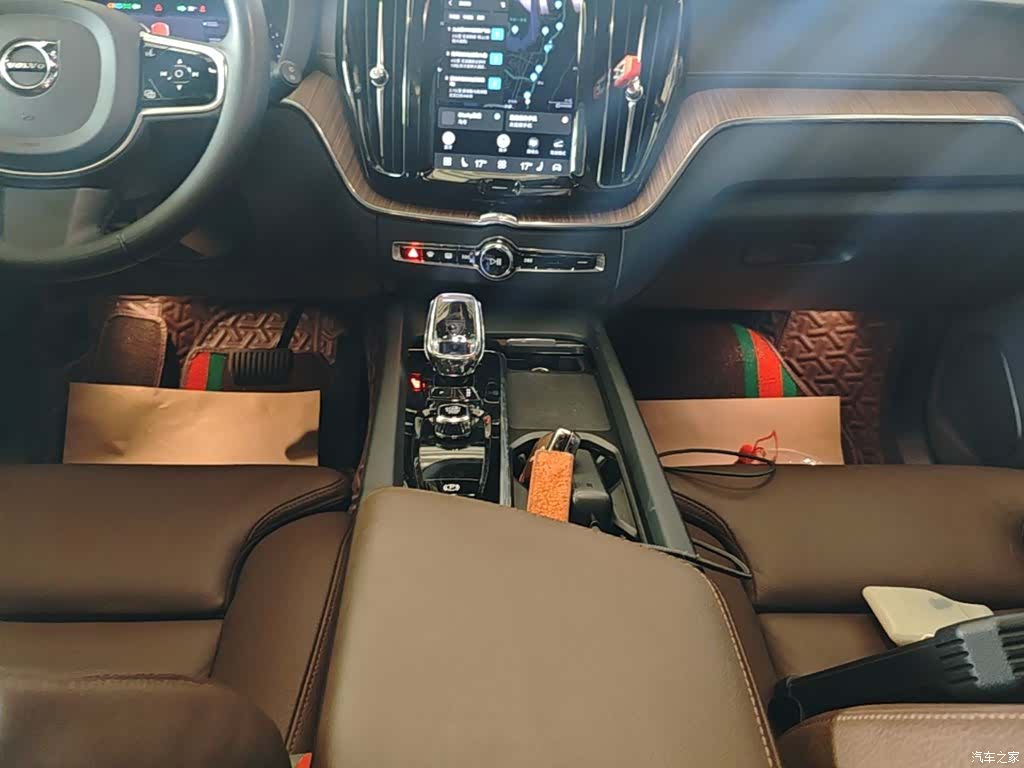 Volvo XC60, 2023 14