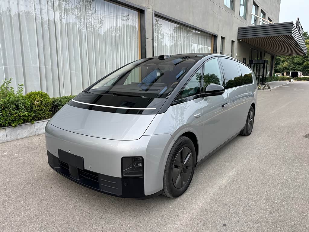 Li Auto MEGA