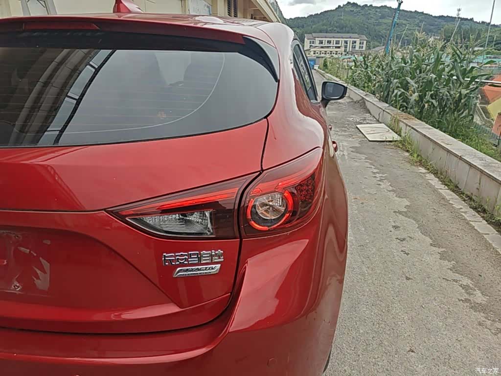 Mazda Mazda3, 2018 8