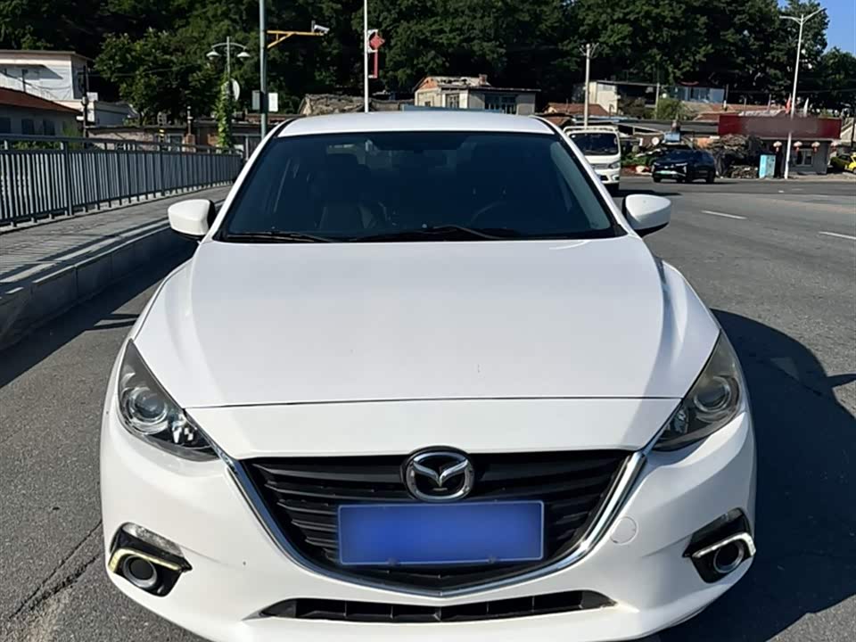 Mazda 3 Angkesaila