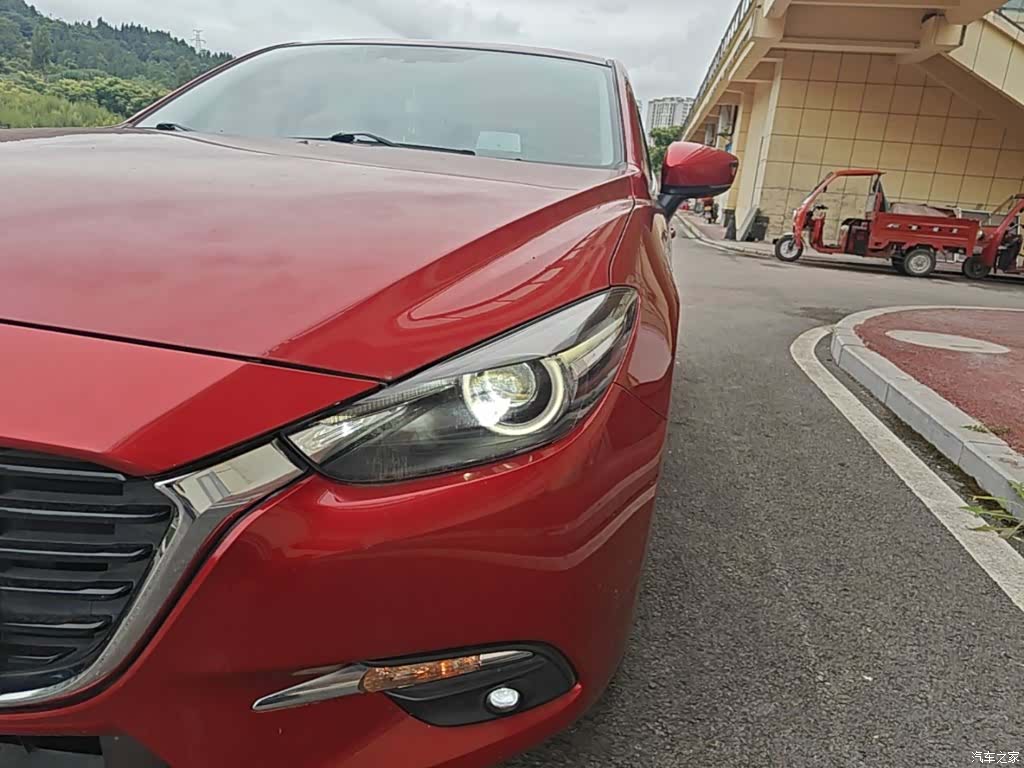 Mazda Mazda3, 2018 24