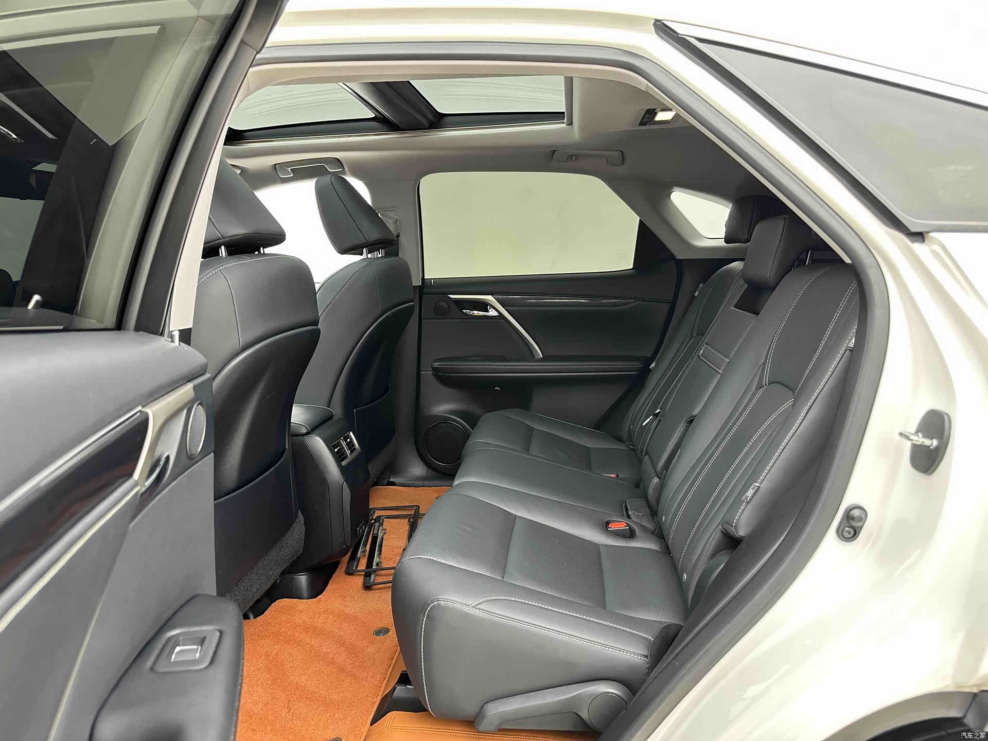 Lexus RX, 2022 7