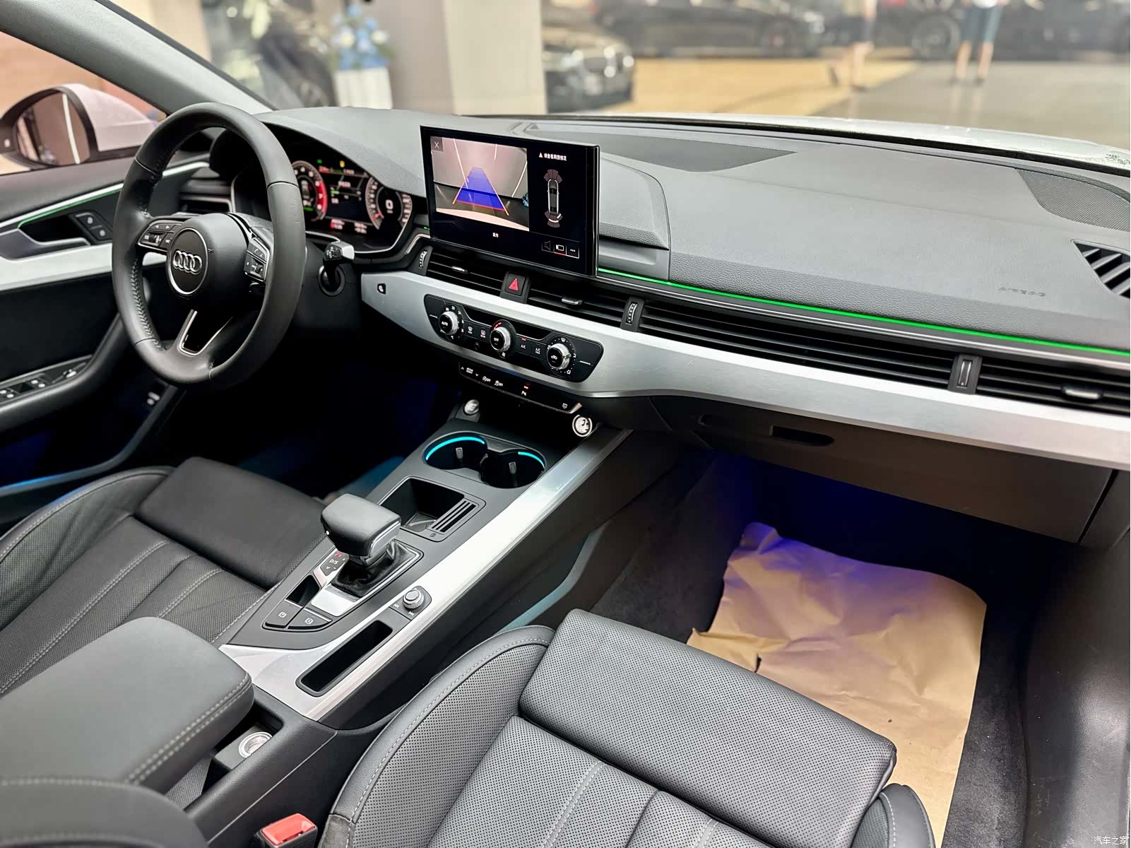 Audi A4L, 2022 7