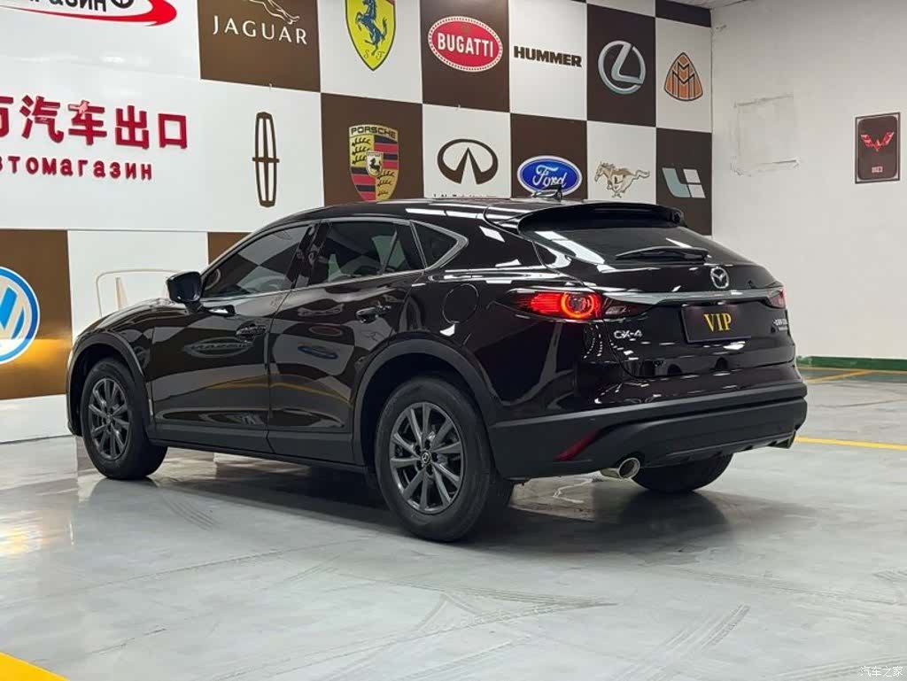Mazda CX-4, 2023 4