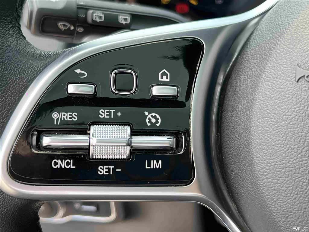 Mercedes-Benz GLB, 2021 19