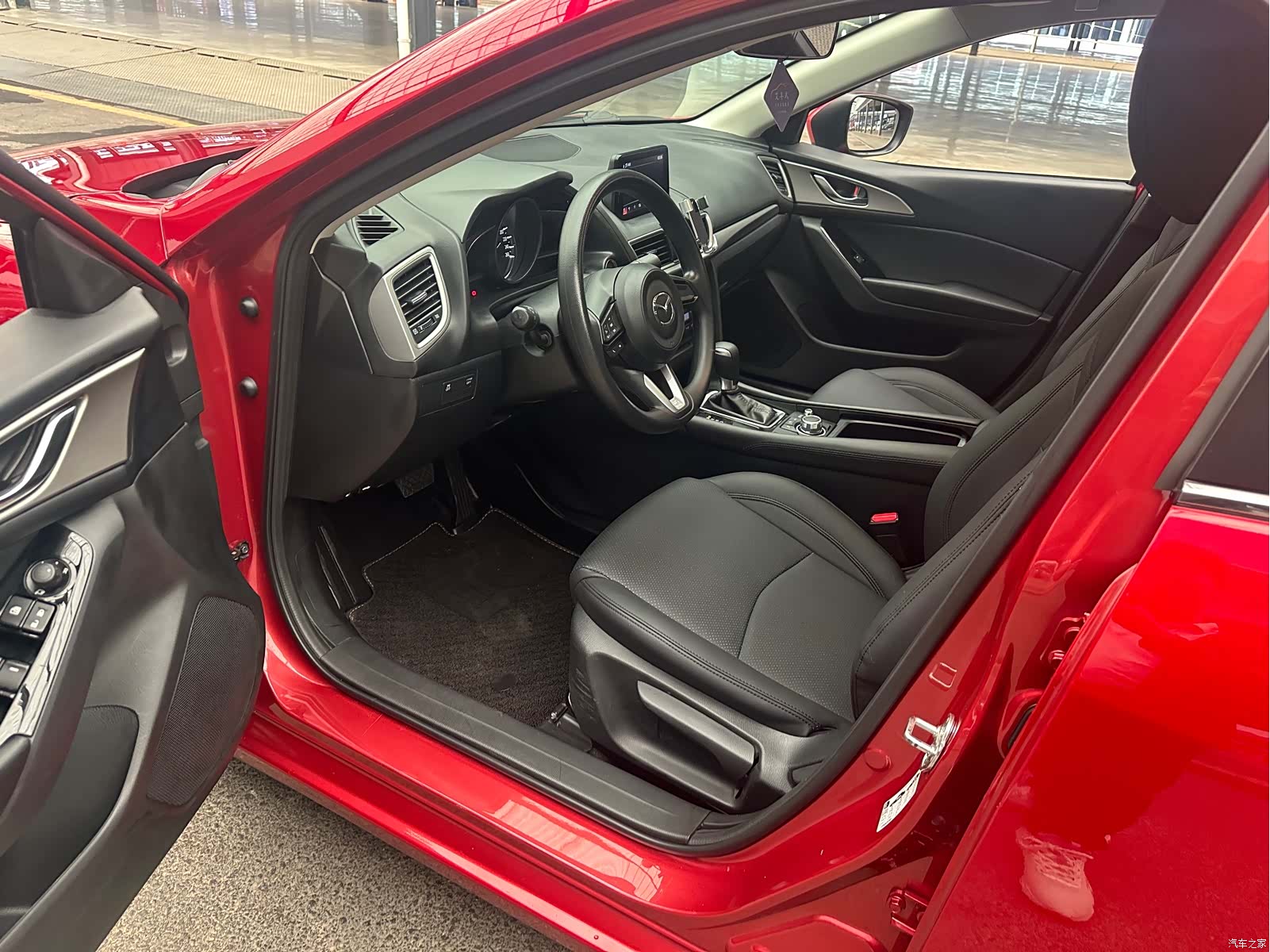 Mazda Mazda3, 2018 14