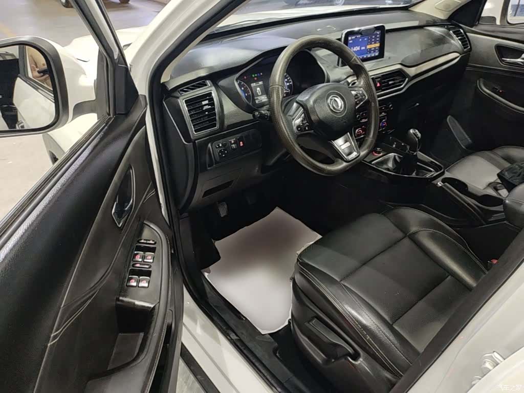 DongFeng S560, 2018 16