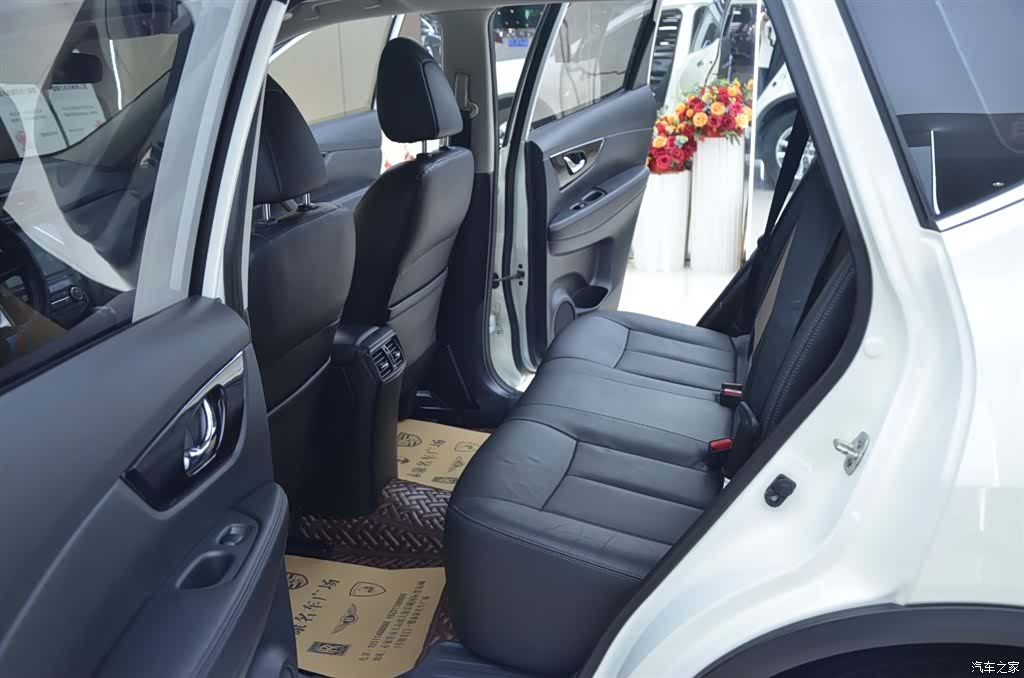 Nissan X-Trail, 2019 все фото