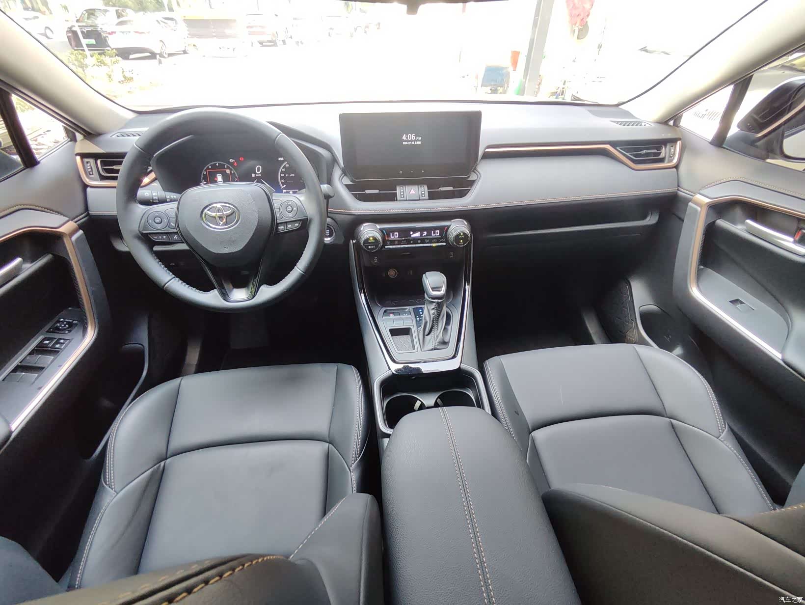 Toyota Wildlander, 2025 6