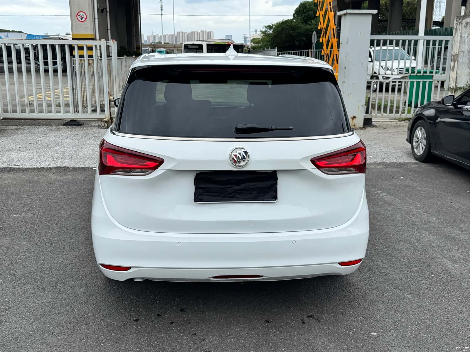 Buick GL6, 2018 18