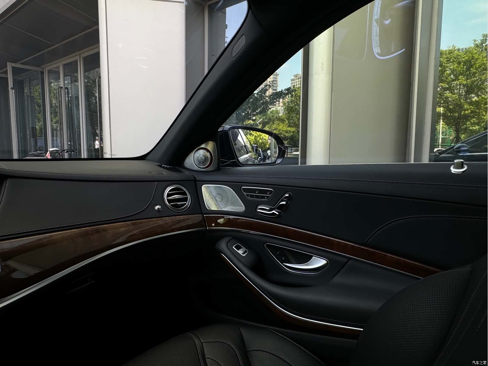 Mercedes-Benz S-Class, 2018 25