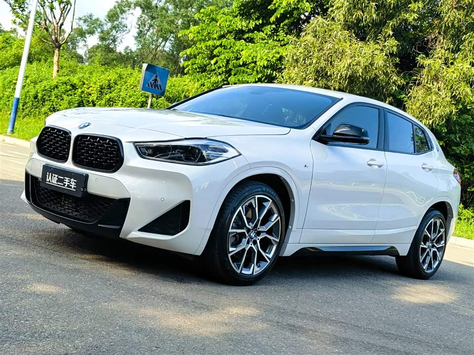 BMW X2