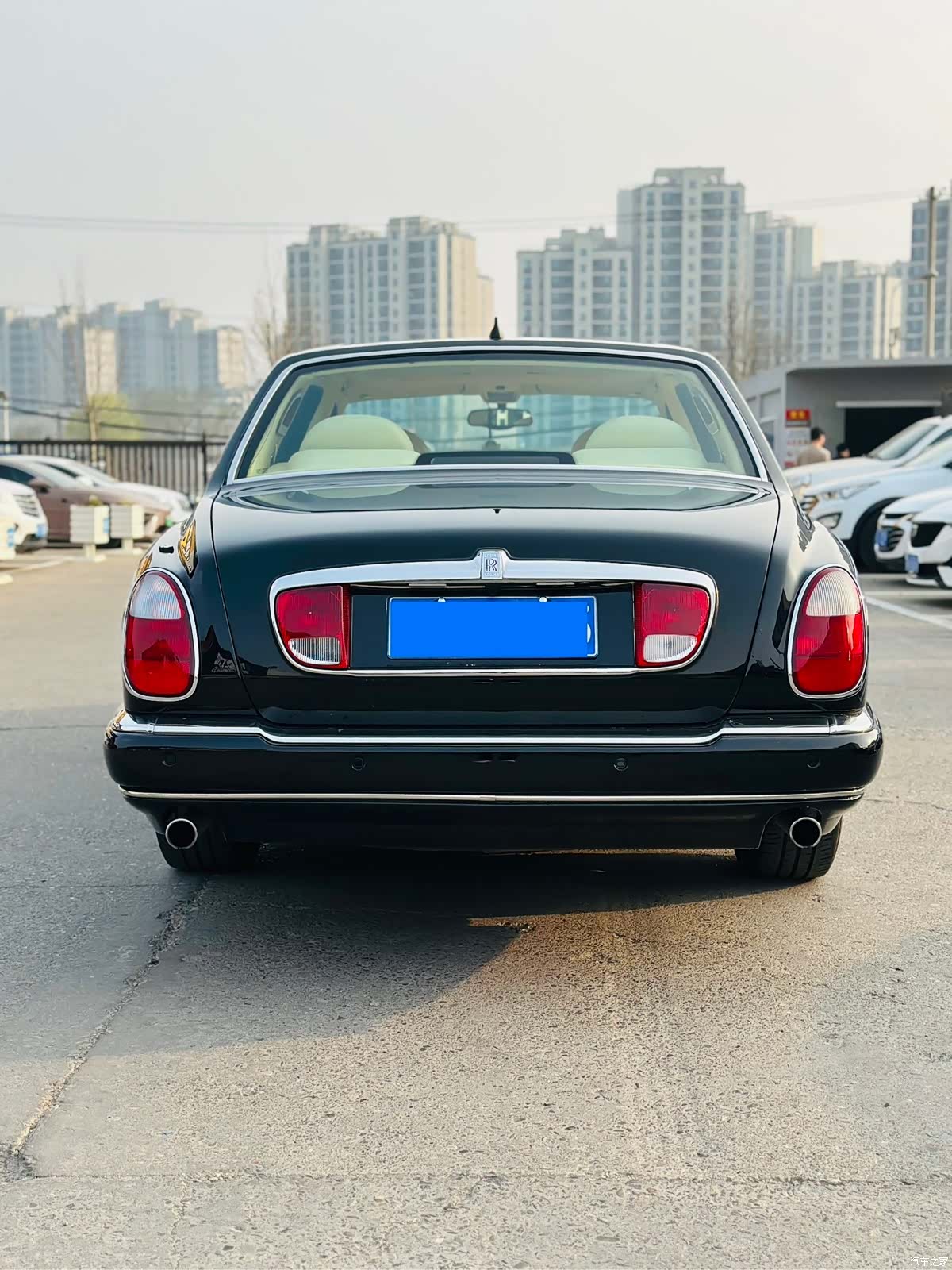 Rolls-Royce Phantom, 2003 12