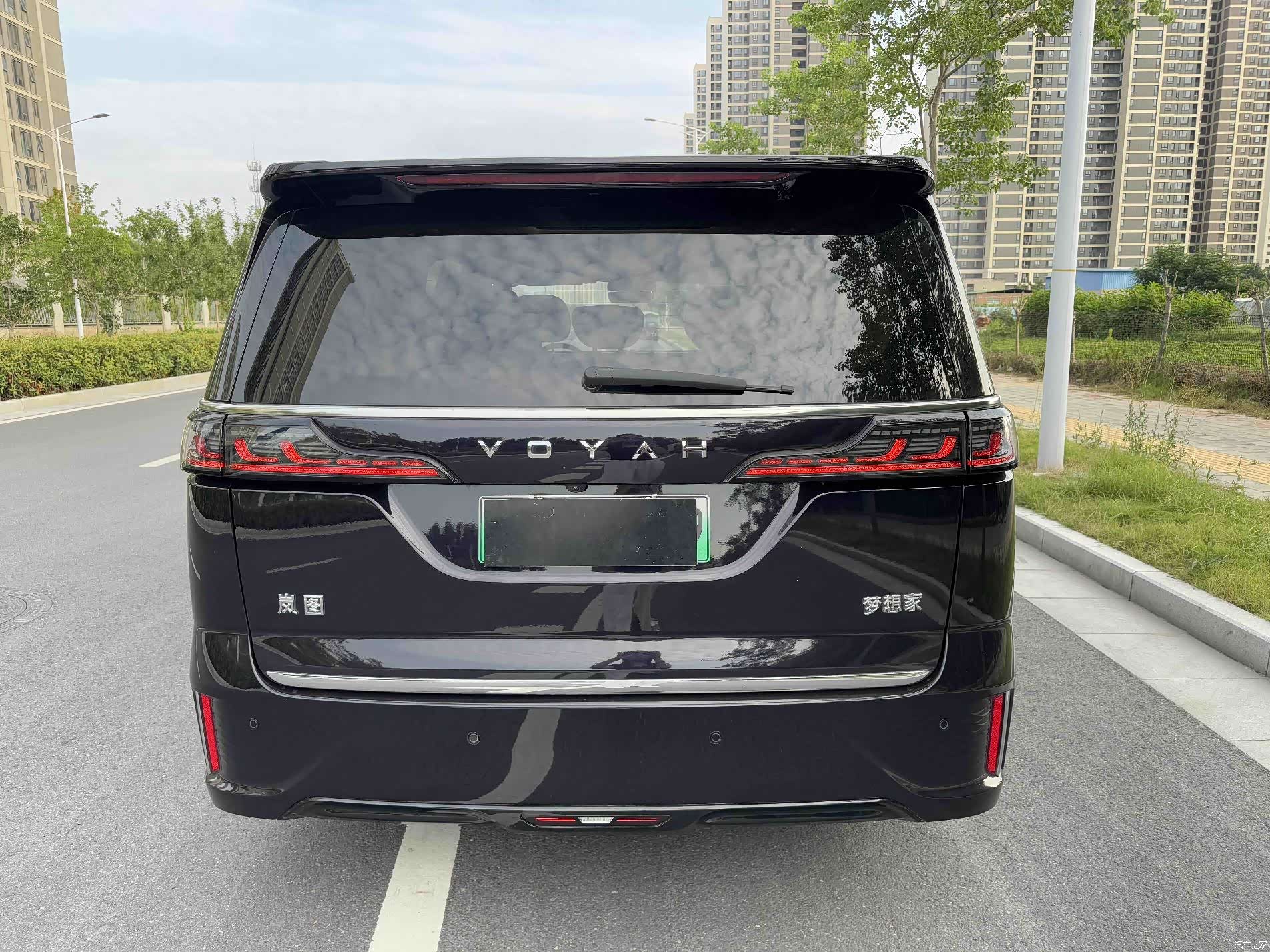 Voyah Dreamer, 2022 8