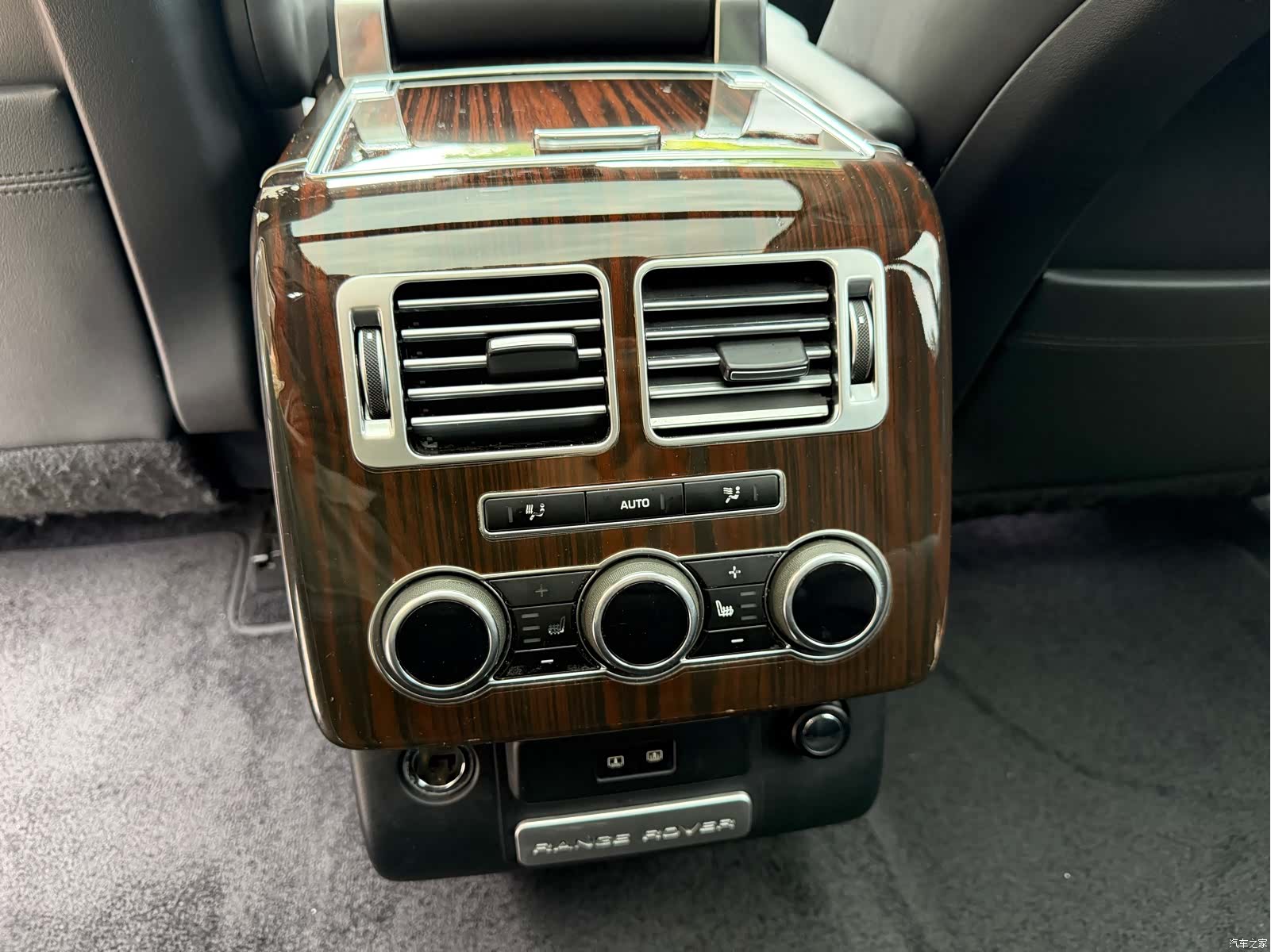 Land Rover Range Rover, 2015 10