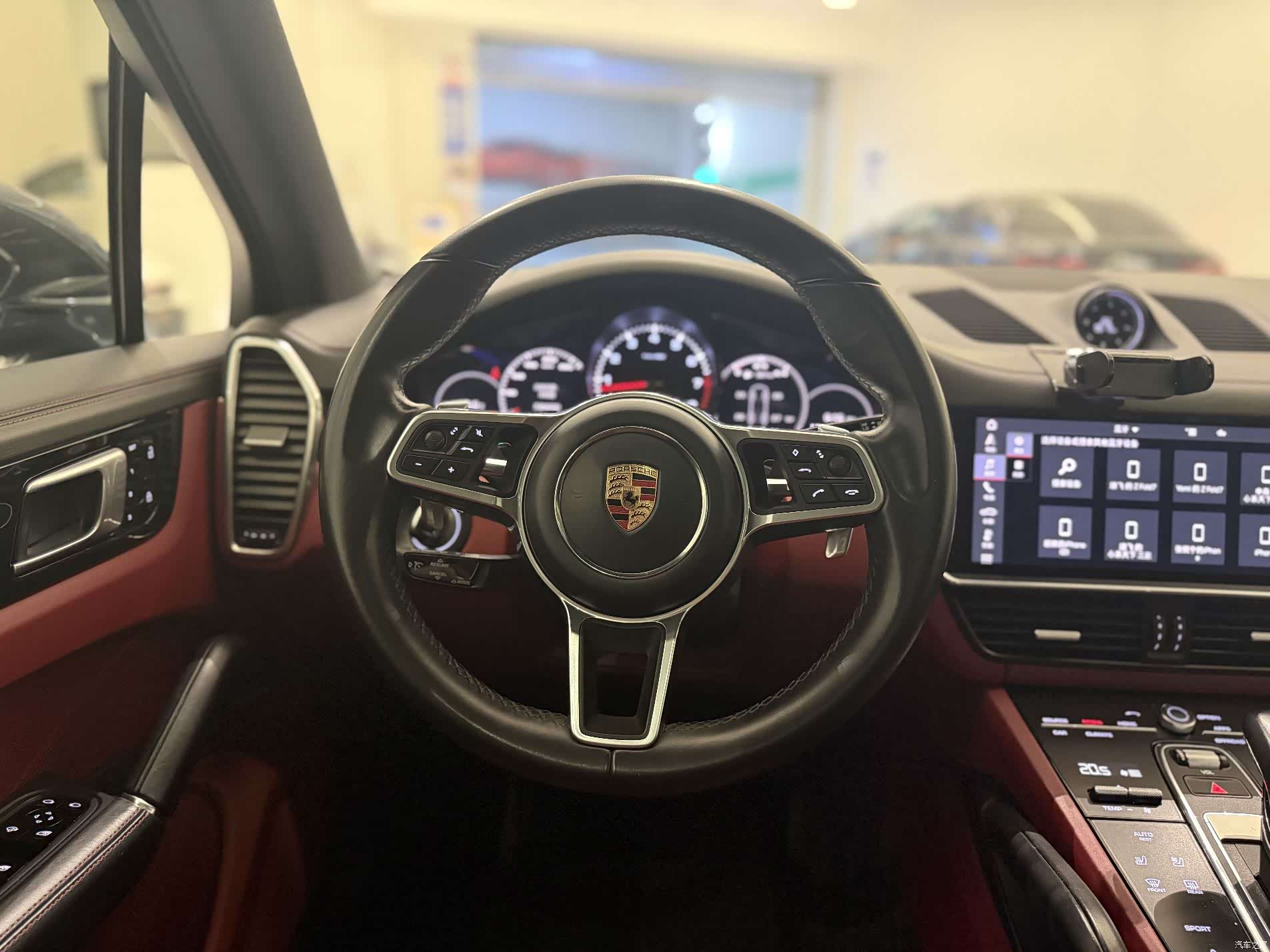 Porsche Cayenne, 2020 13