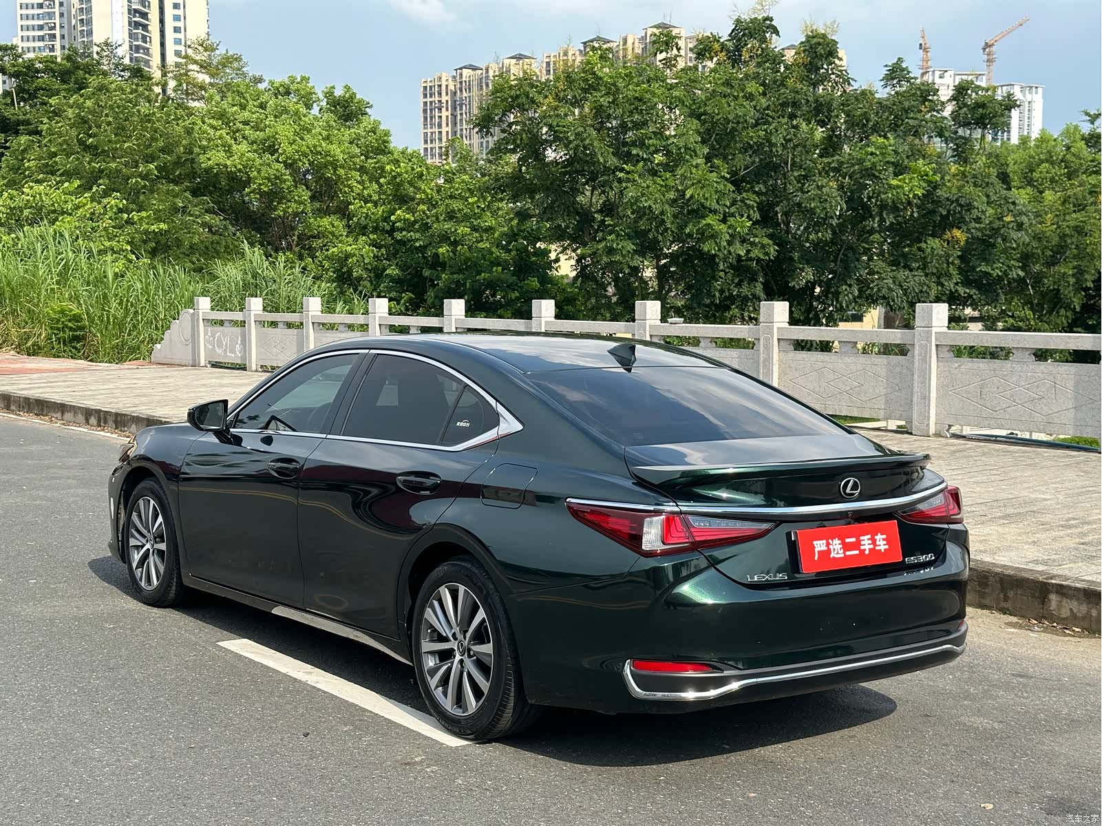 Lexus ES, 2019 7