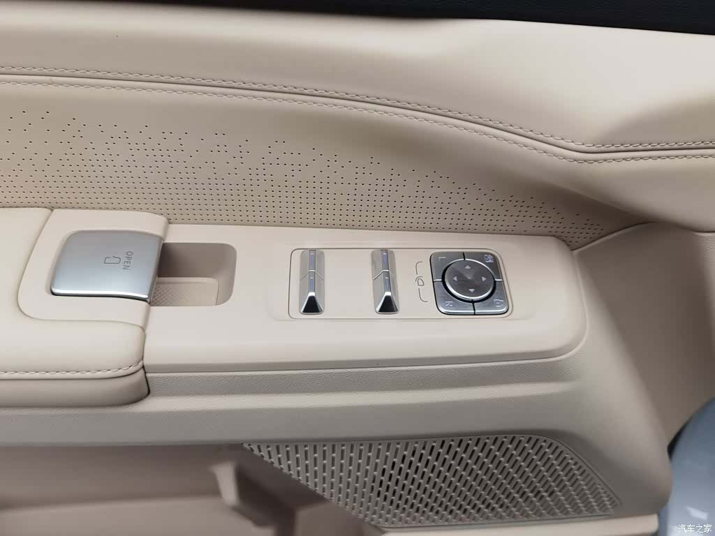 Jetour L7, 2025 9