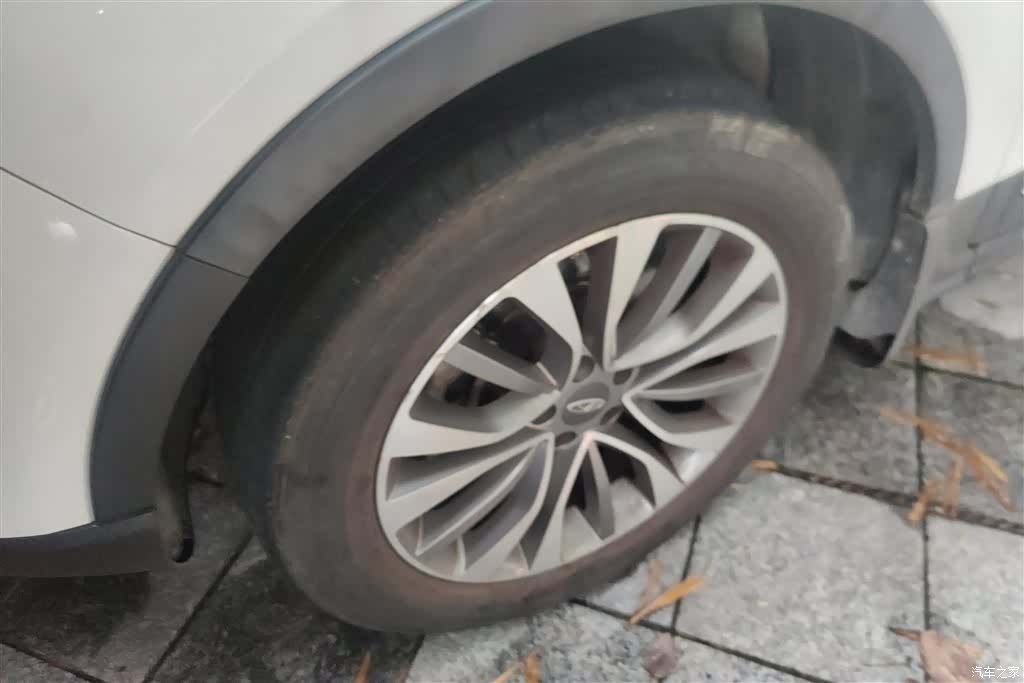 Chery 5, 2015 6