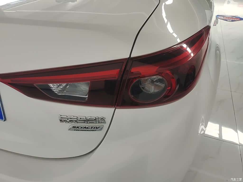 Mazda Mazda3, 2018 8