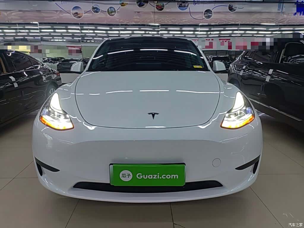 Tesla Model Y, 2024 3
