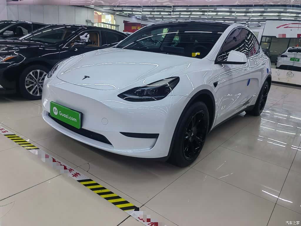 Tesla Model Y, 2024 2