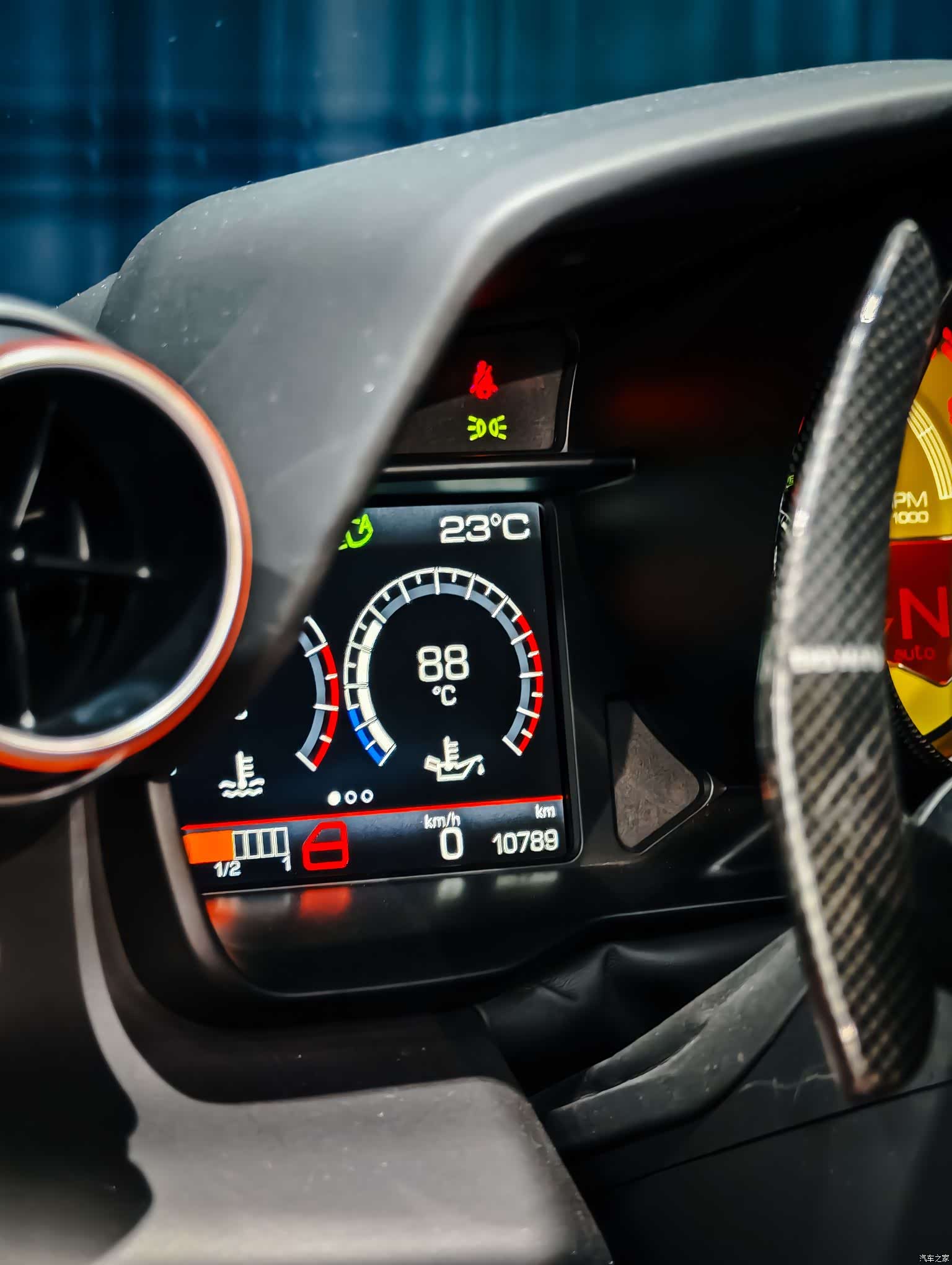 Ferrari F8, 2023 16