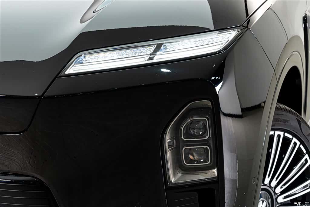 NIO ES8, 2026 4