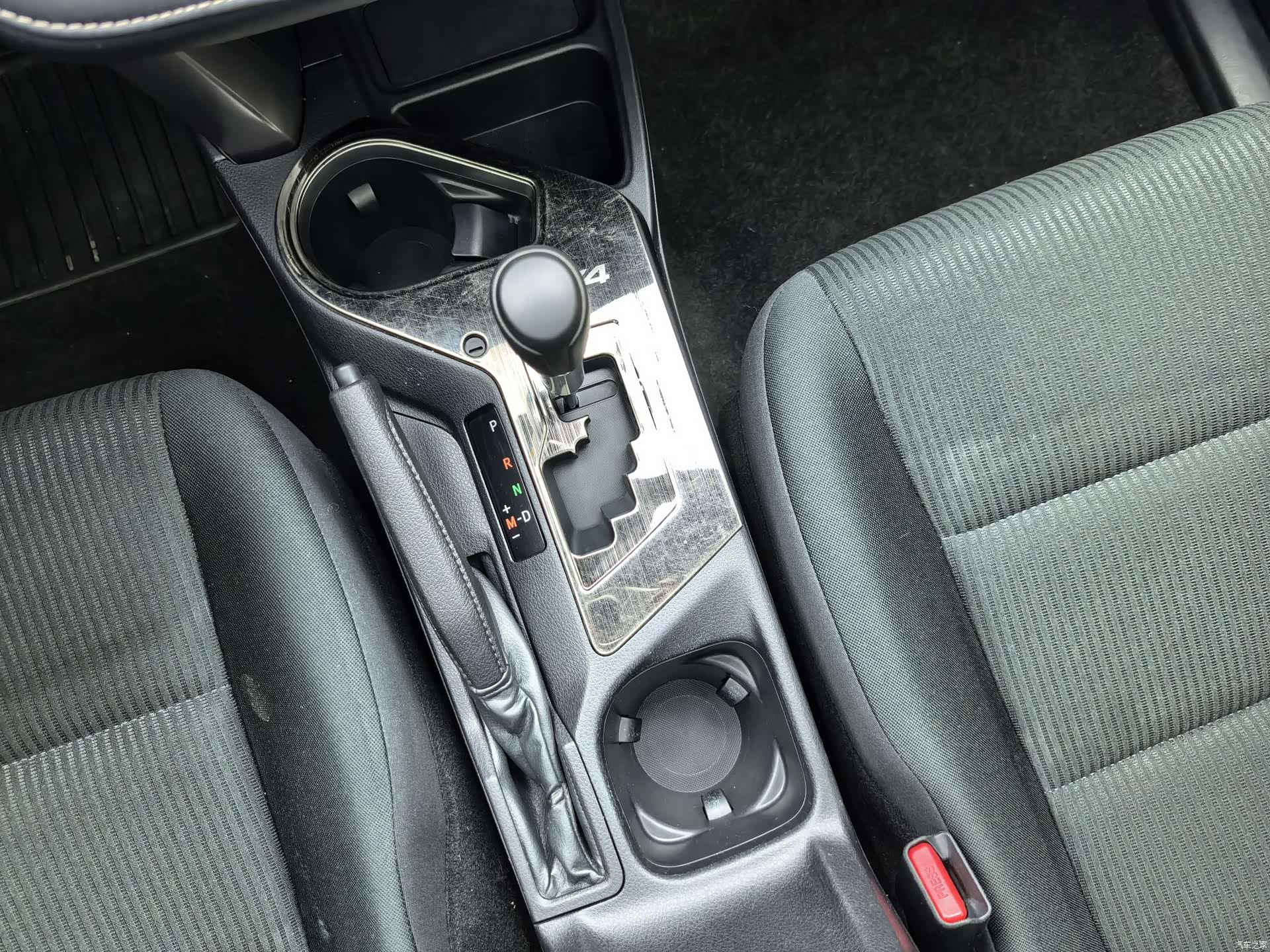 Toyota RAV4, 2017 12