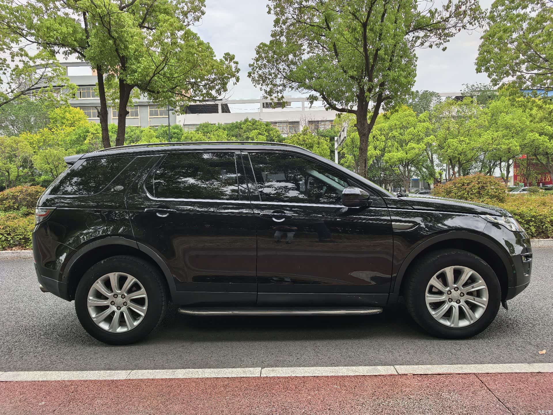 Land Rover Discovery, 2018 3
