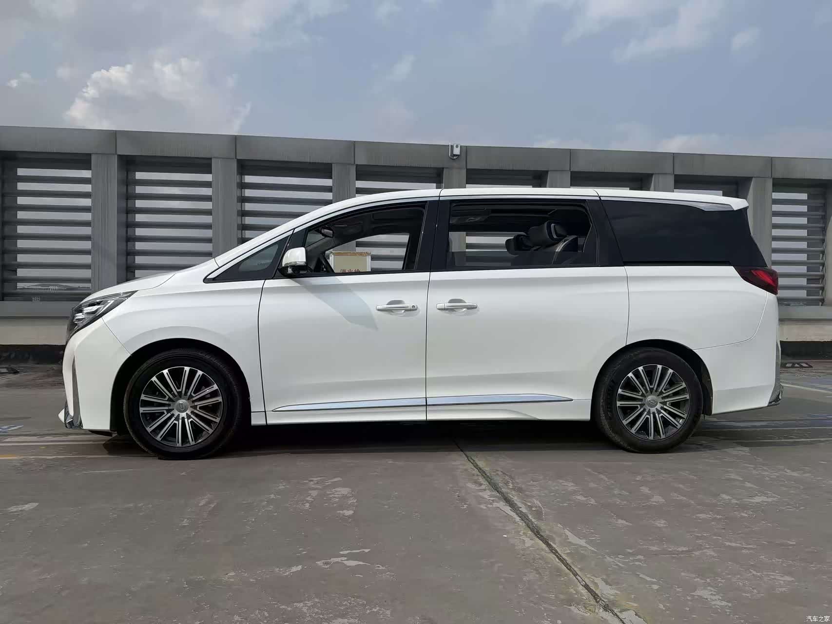 Trumpchi M8, 2021 4