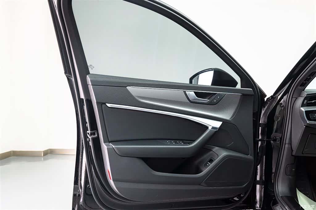 Audi A6L, 2022 9