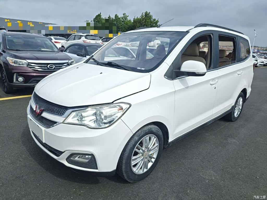 Wuling Hongguang, 2017 2