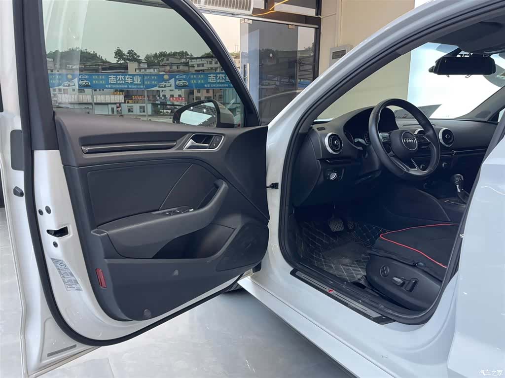 Audi A3, 2018 все фото