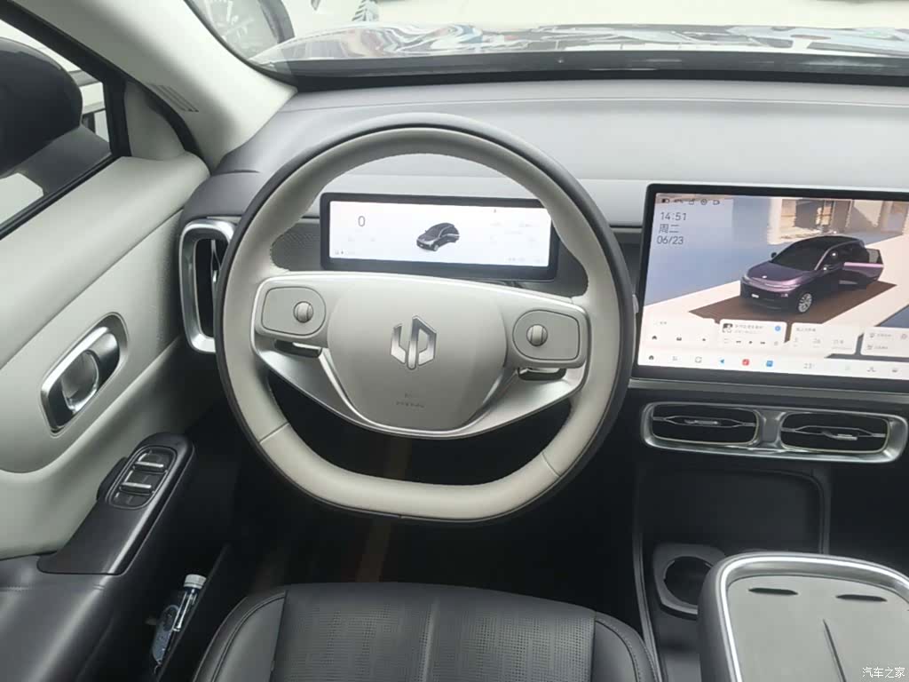 Leapmotor B10, 2025 11