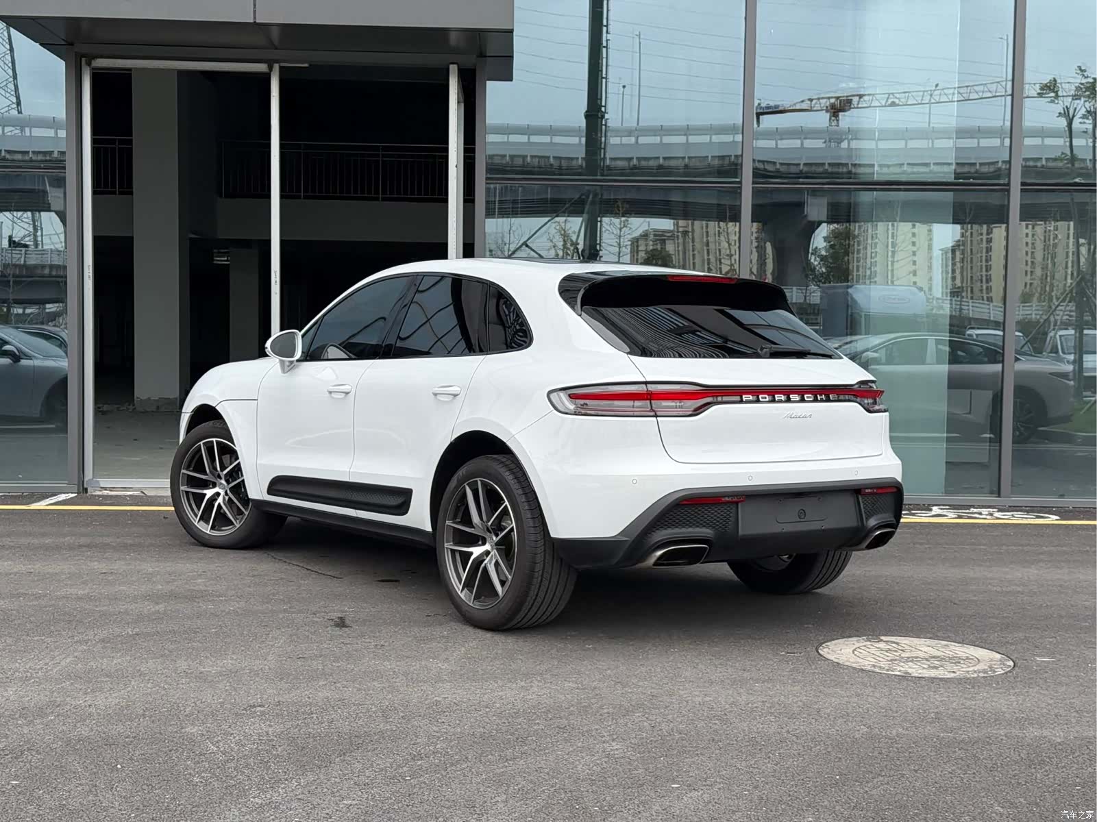 Porsche Macan, 2025 все фото