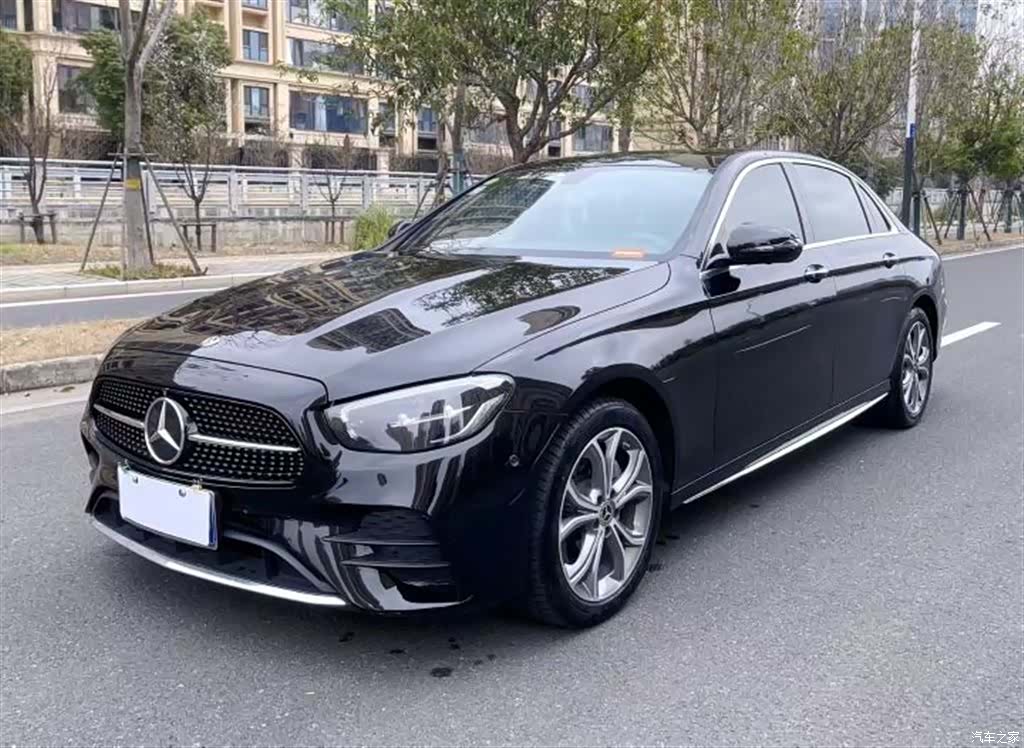 Mercedes-Benz E-Class, 2021 1