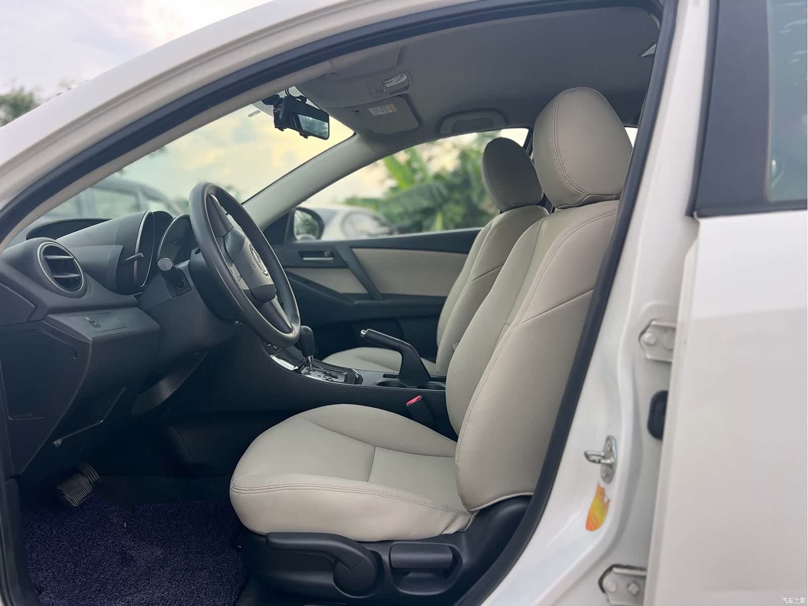Mazda 3, 2015 все фото