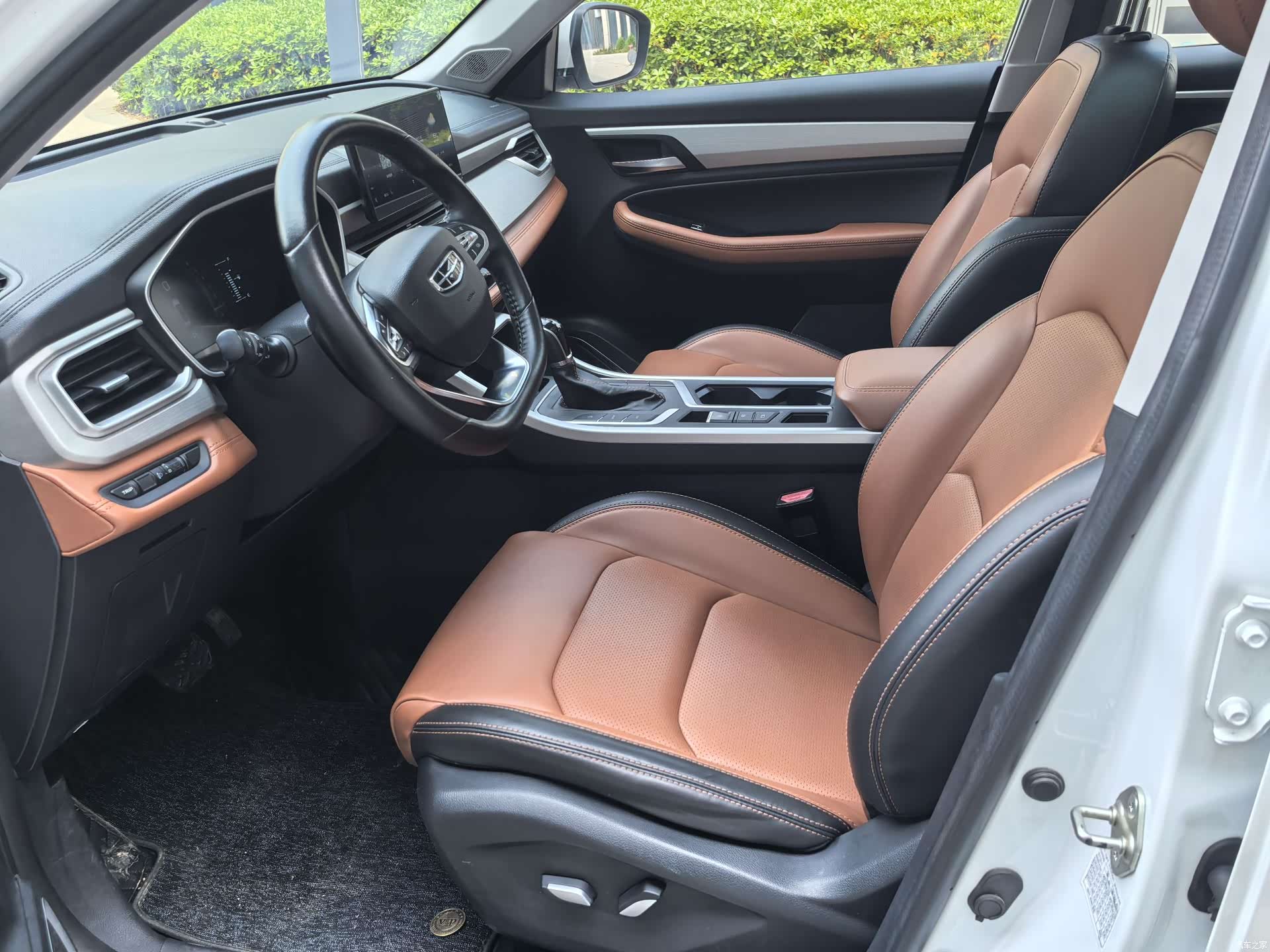 Geely X6, 2020 6