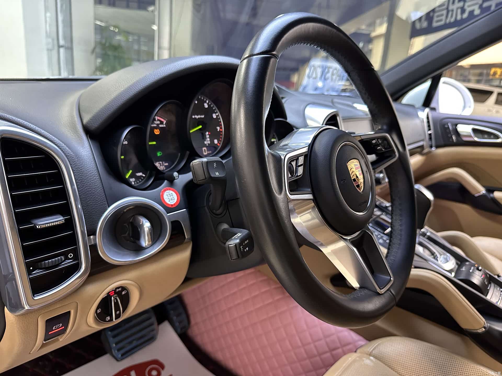 Porsche Cayenne, 2018 9