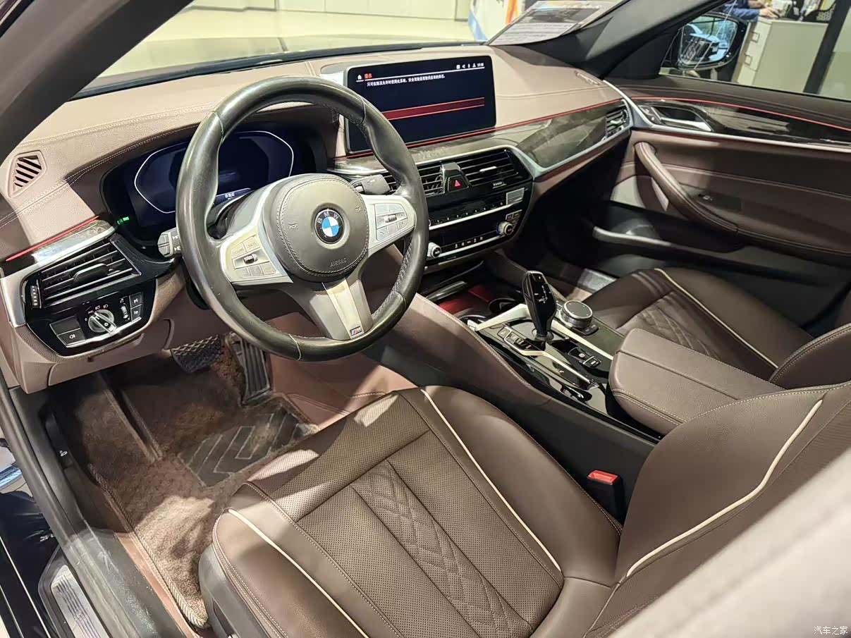 BMW 5 Series, 2023 9