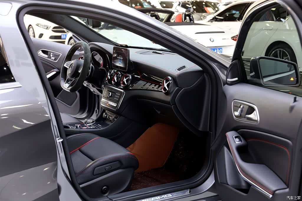 Mercedes-Benz GLA, 2019 17