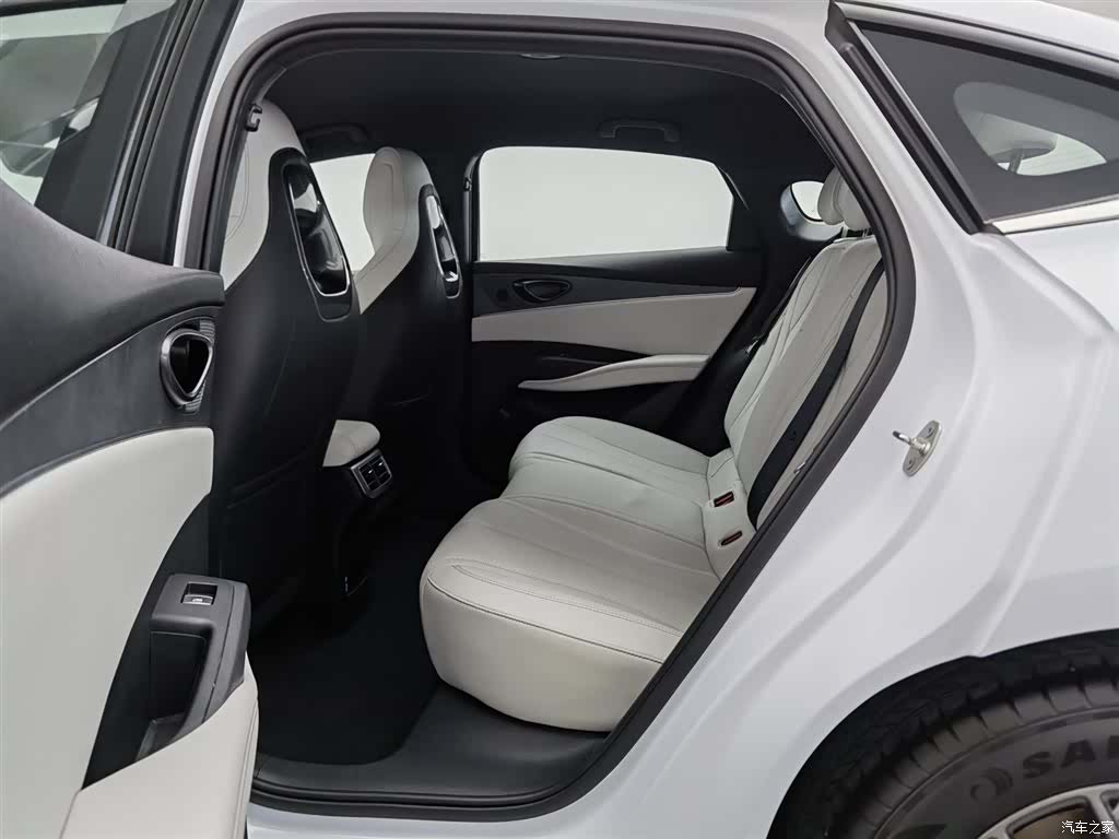BYD Seal, 2025 15