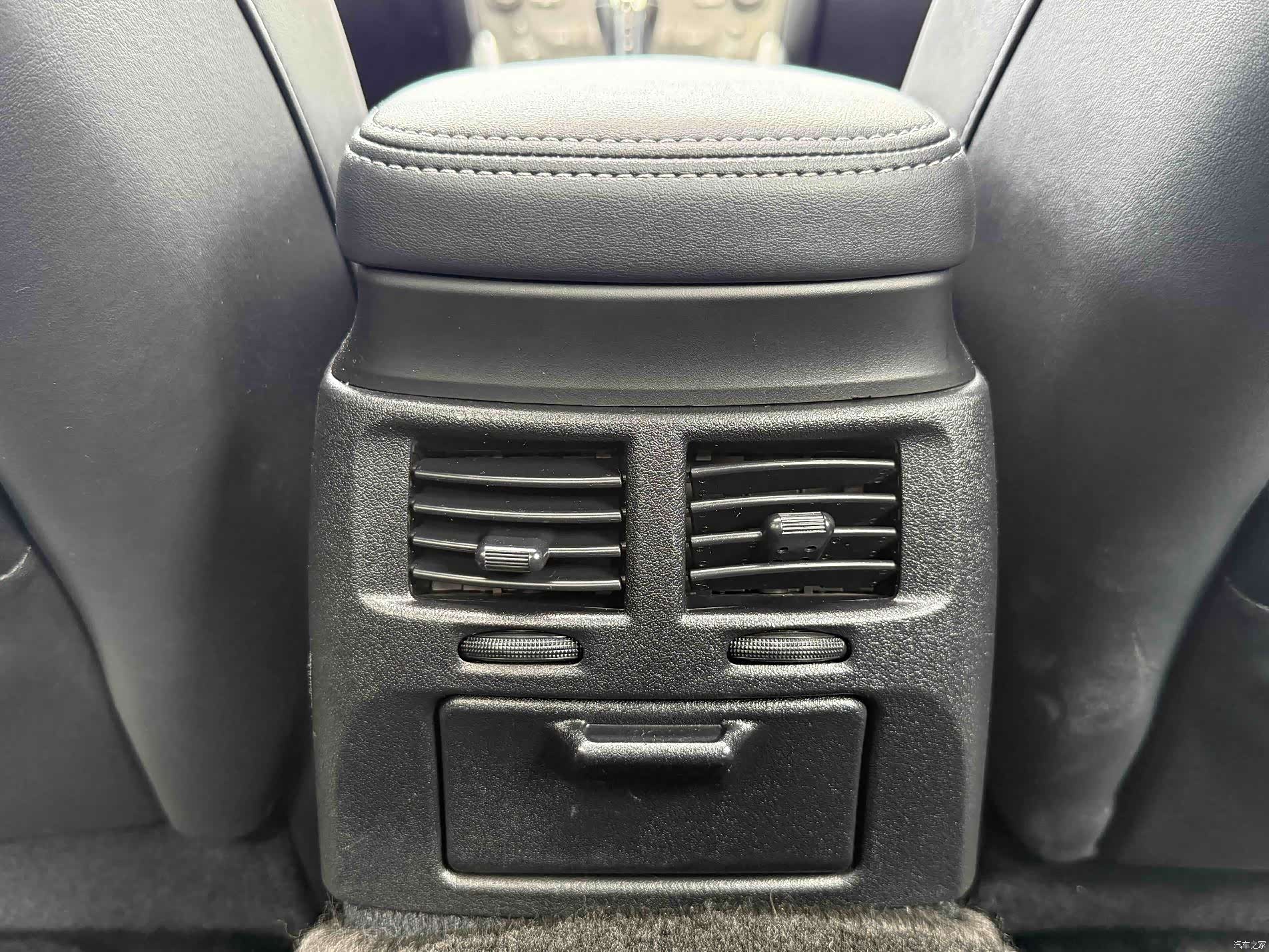Lexus IS, 2010 23