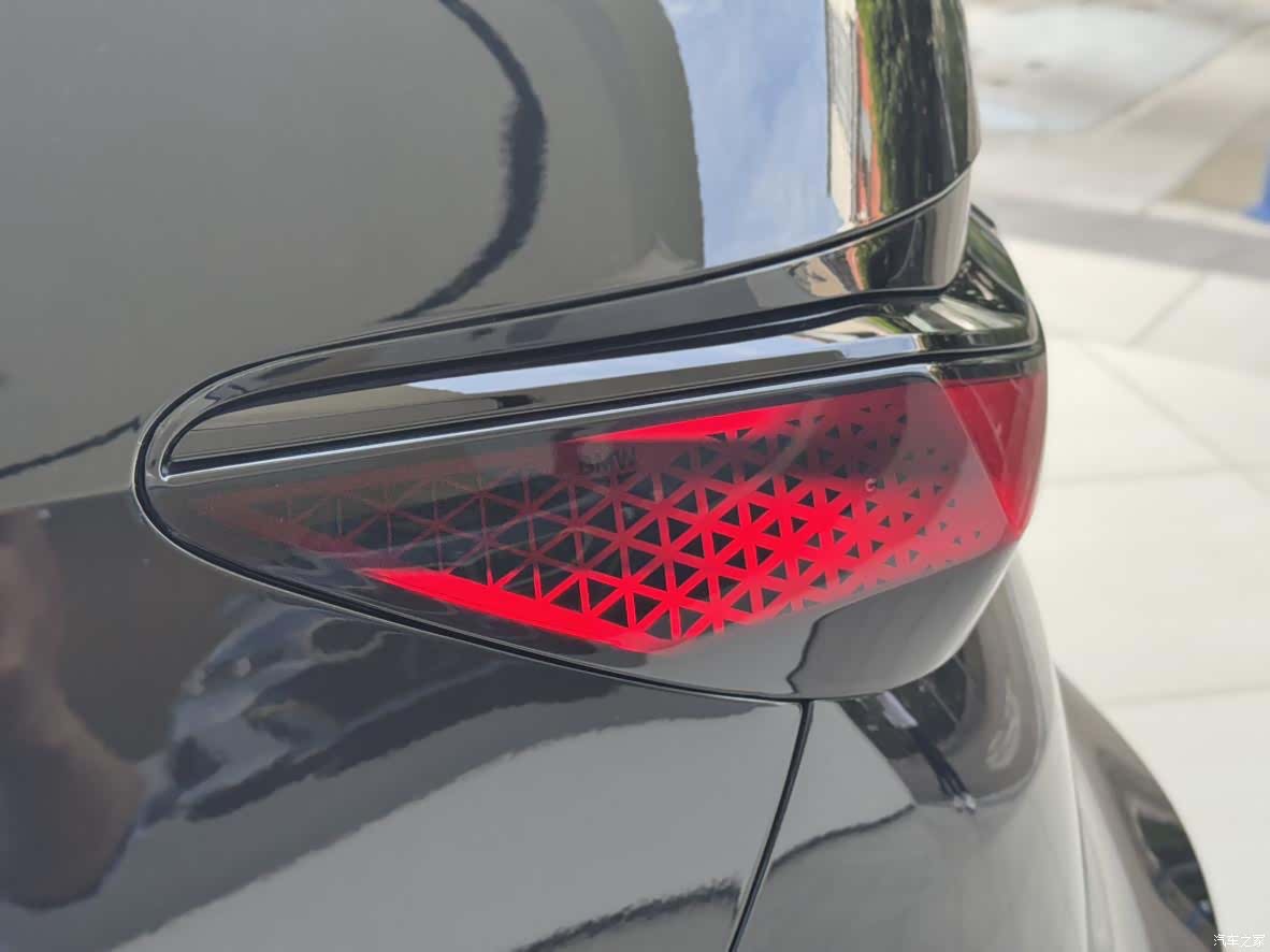 BMW i7, 2025 11