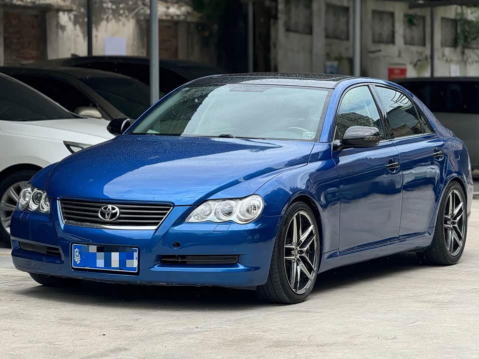 Toyota Reiz